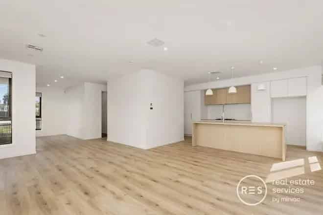 House For Rent , 83, Wireless Drive, Melbourne, Victoria