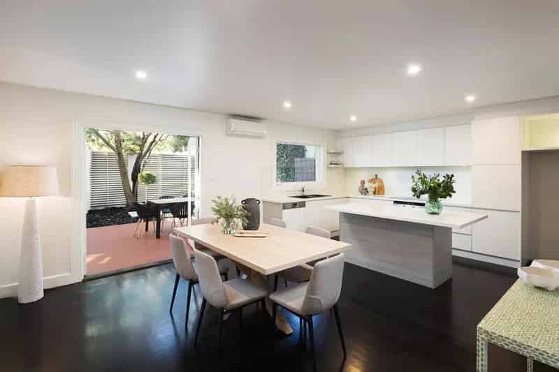House For Sale , 18, Eglinton Street, Melbourne, Victoria