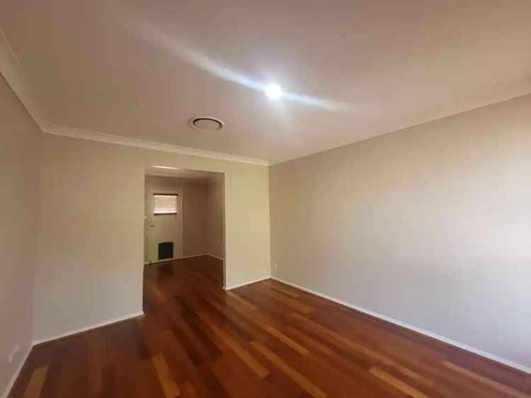 2 Bed House Narellan NSW - Near Shops Schools and Golf Course