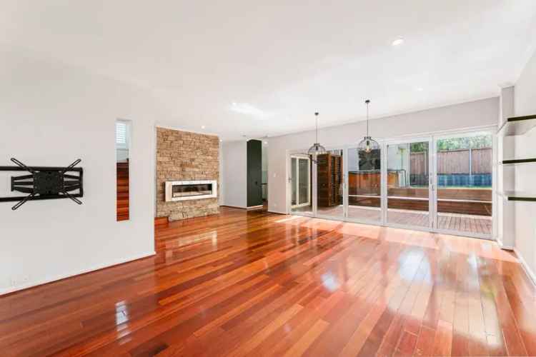 2 Bedroom North Bondi Home Renovated Backyard Parking