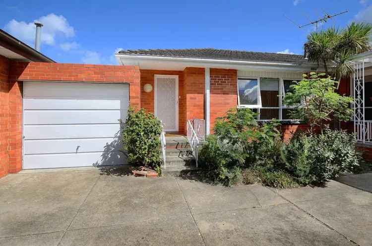 4 Bedroom House 163m² Melbourne Foster Estate Family Home