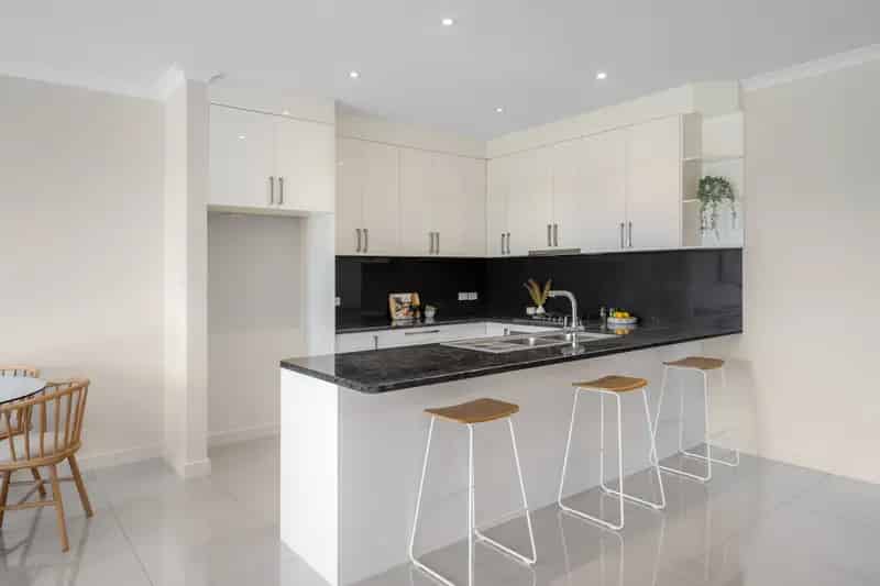 Torrens Title - Modern Low Maintence Living in the Heart of Mawson Lakes