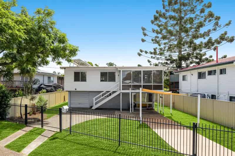 House For Sale , 69, Wondall Road, City of Brisbane, Queensland