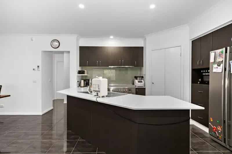 Lease Massive Family Home with Pool and Alfresco in Doreen
