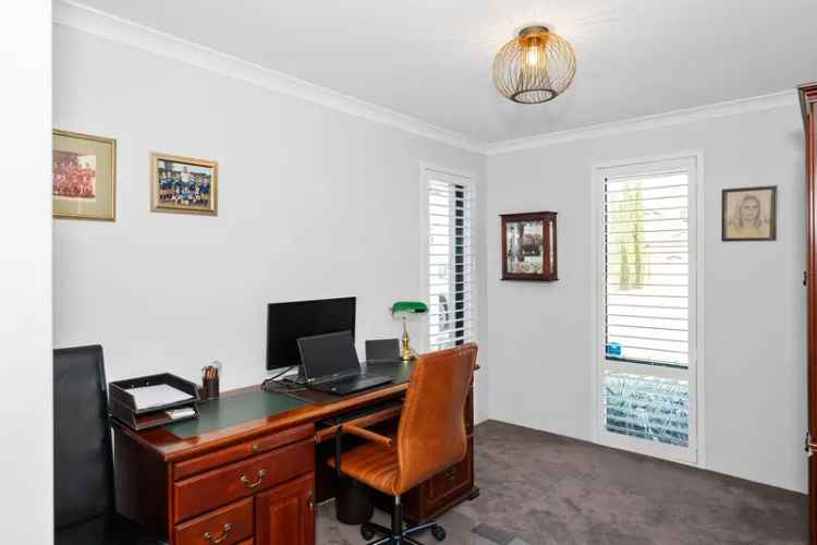 House For Sale in Mandurah, Western Australia