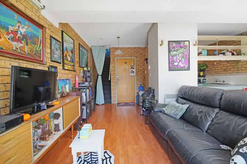 Retro appeal in a blue-chip locale - INSPECTION BY APPOINTMENT ONLY!!