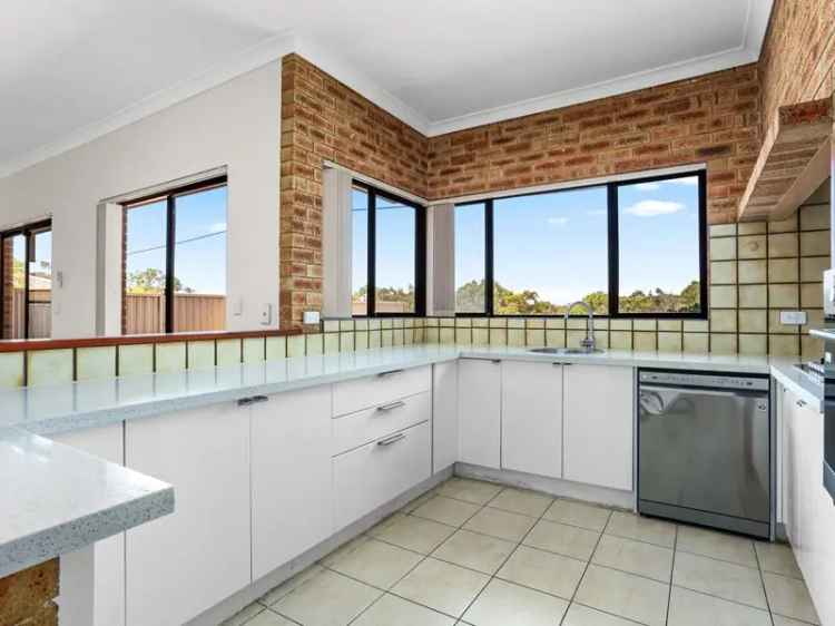 House For Sale in City of Cockburn, Western Australia