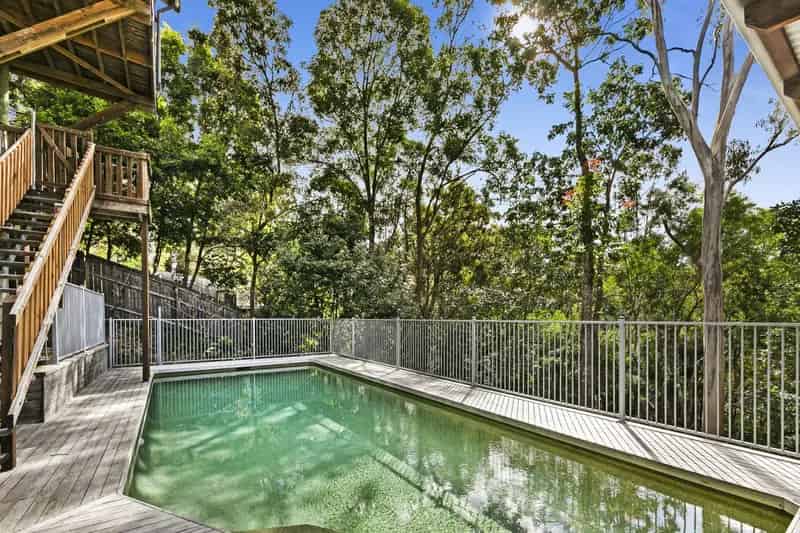 A Tranquil Beach + Bush Retreat!