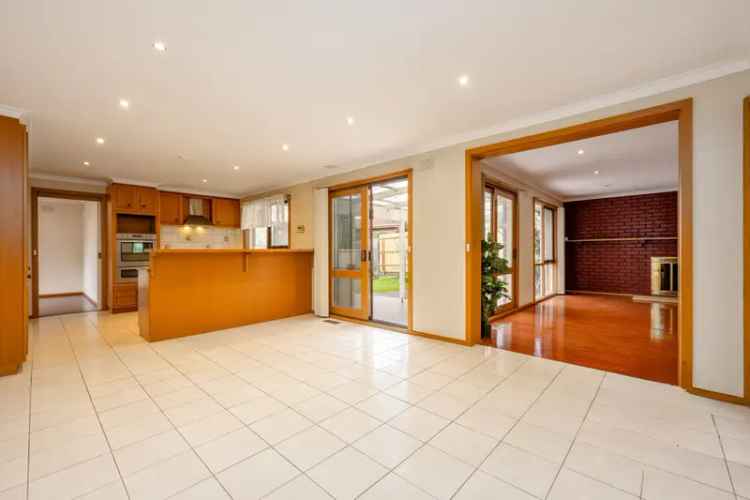 Family Home in Mount View & Brentwood College Catchment