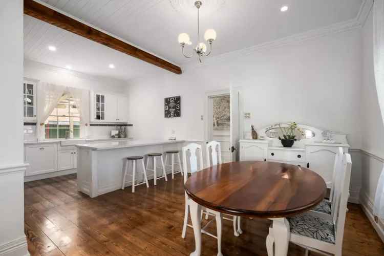 Appleton Cottage Mount Barker - Character Home Modern Updates