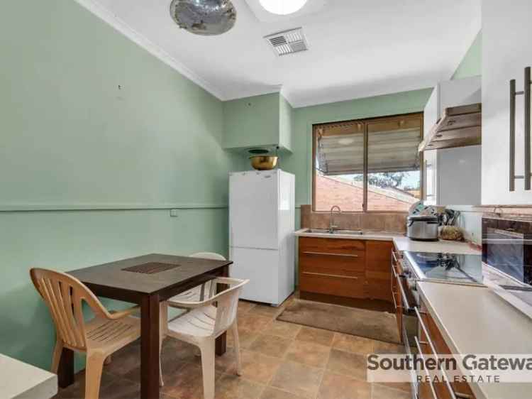 House For Sale in City of Kwinana, Western Australia