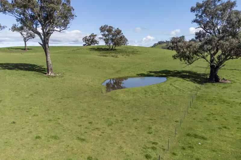 Buy rural property lifestyle land near Mansfield with stunning views
