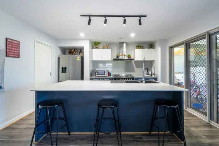 Large Family Home - Great Location