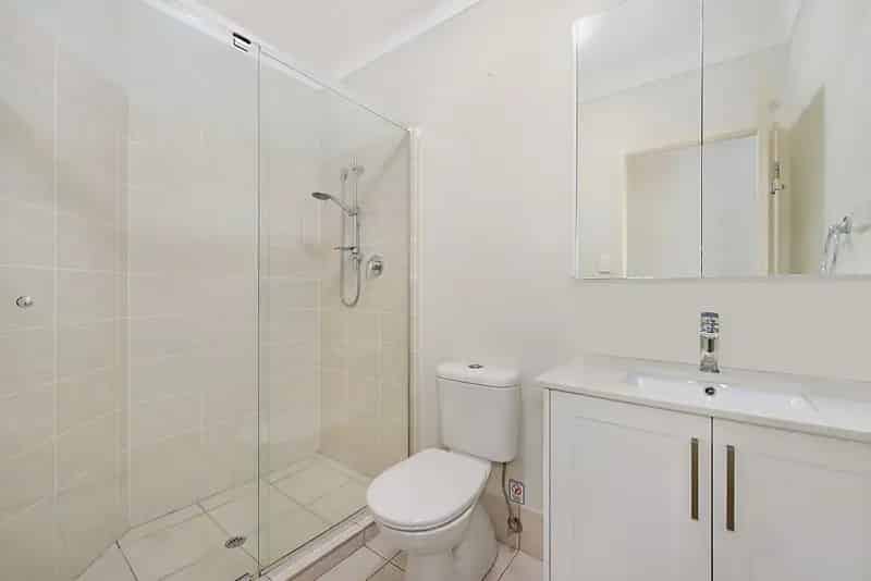 EXECUTIVE STYLE LIVING AT ITS BEST!