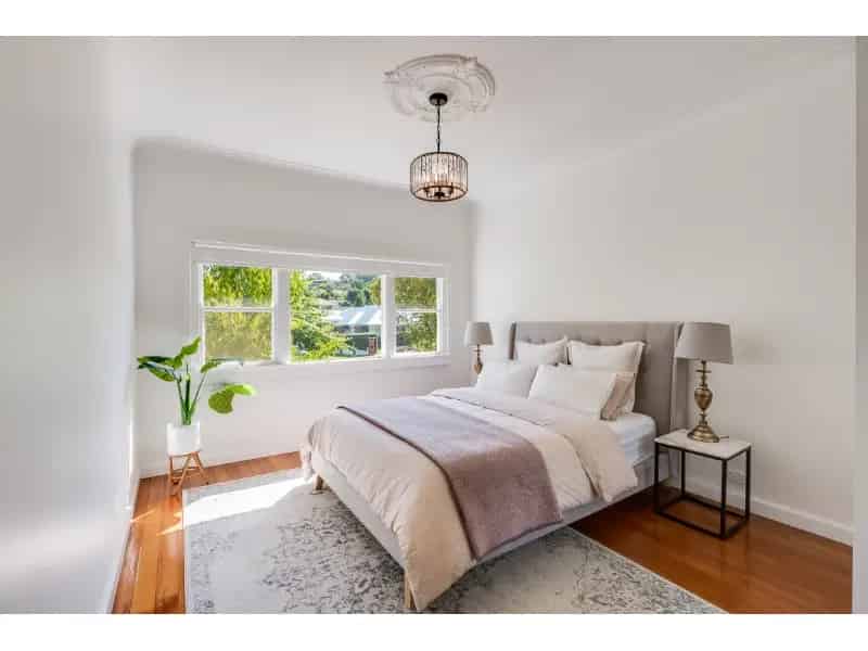 Old East Albury Charm! A Must See!!