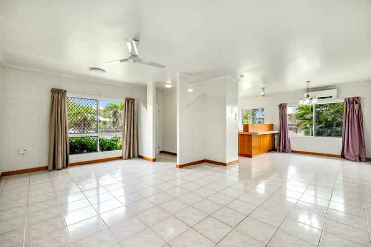 House For Sale in Cairns, Queensland