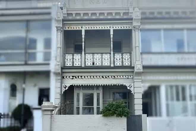House For Sale , 212, Beaconsfield Parade, Melbourne, Victoria