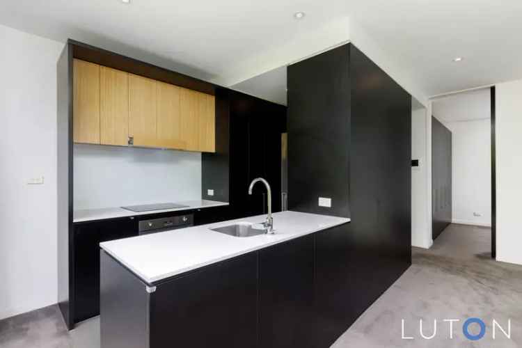 Modern Braddon Apartment - City & ANU Close