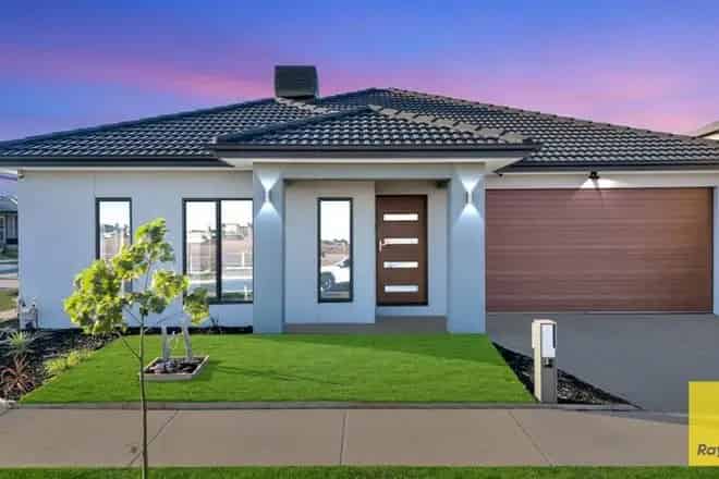 House For Sale , 56, Para Road, Melbourne, Victoria