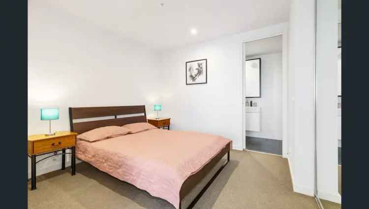 2 rooms apartment of 242 m² in Melbourne