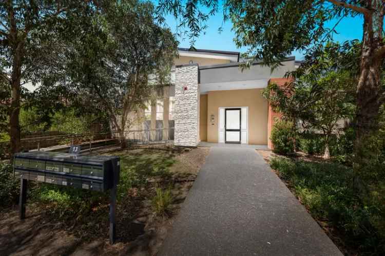 Rowville 2 Bed Apartment - Modern, Secure Living