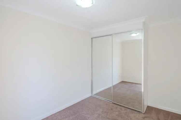 2 rooms apartment of 221 m² in Sydney