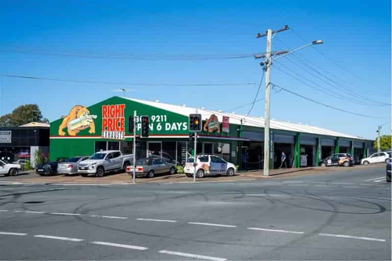 Buy Specialist Exhaust Business in Slacks Creek with 8 Bays