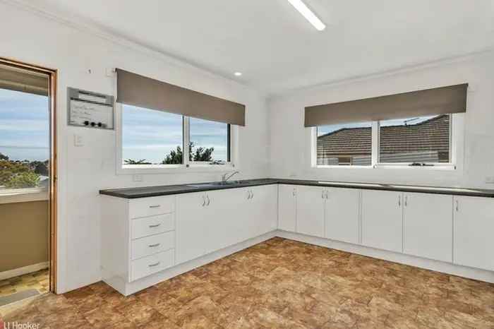 House For Rent in Devonport, Tasmania