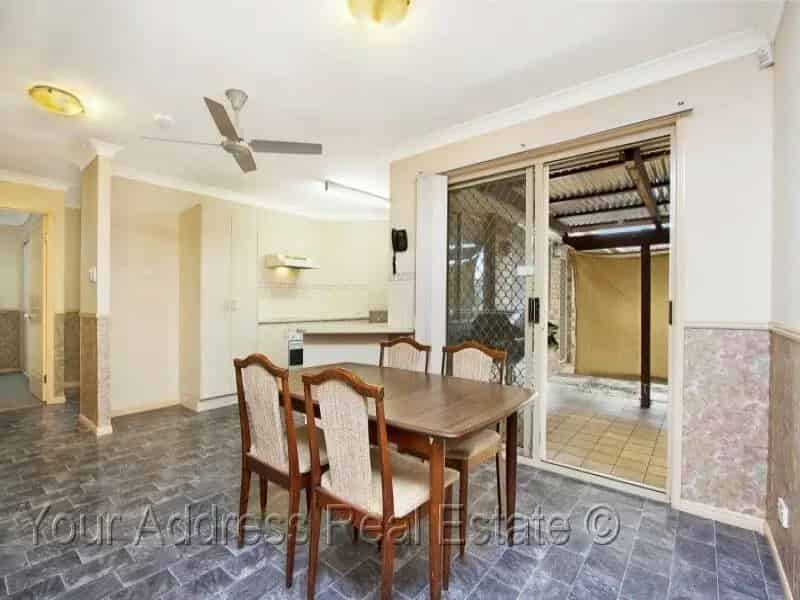 Real Estate For Lease - 17 Geaney Boulevard - Crestmead , QLD