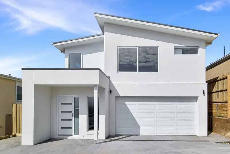 Contemporary Living In Prime Location