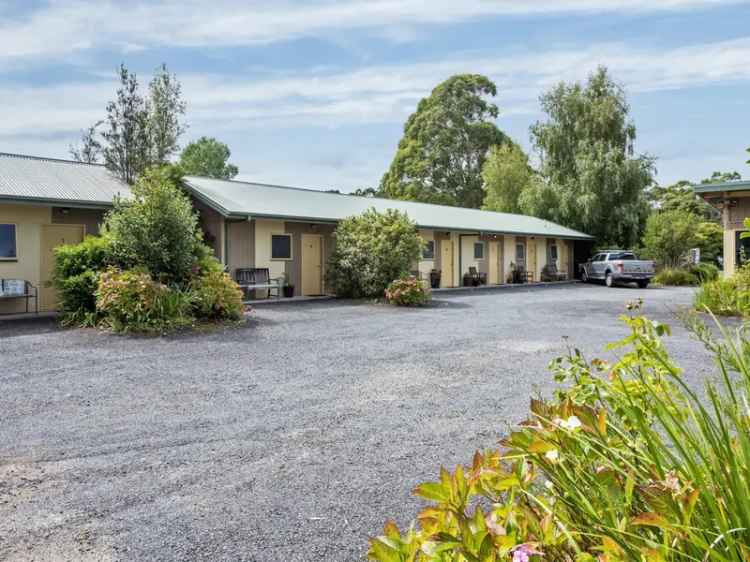 Adj Net Profit>$243K 13 Rooms Freehold Motel Strahan Tasmania 70% Occupancy