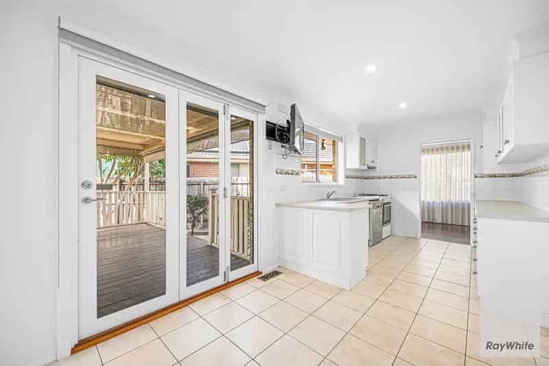 Charming Family Home in Gladstone Park