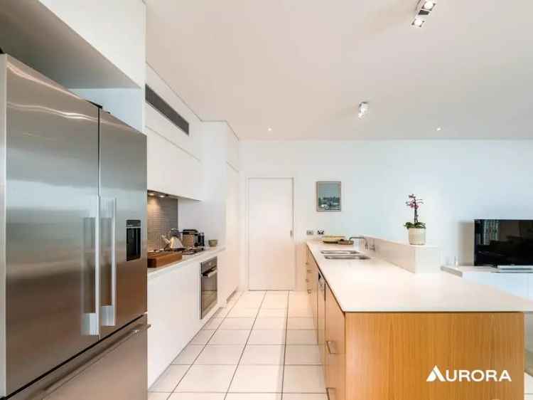 Stunning 4-Bedroom Home In Bulimba