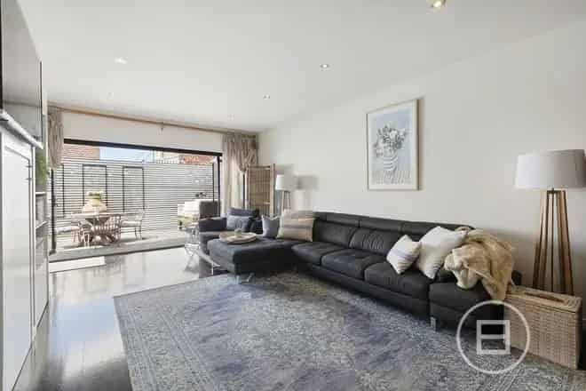 House For Sale , 10, Sandridge Avenue, Melbourne, Victoria