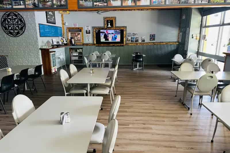 Buy Commercial Hotel in Northern Victoria with Great Features