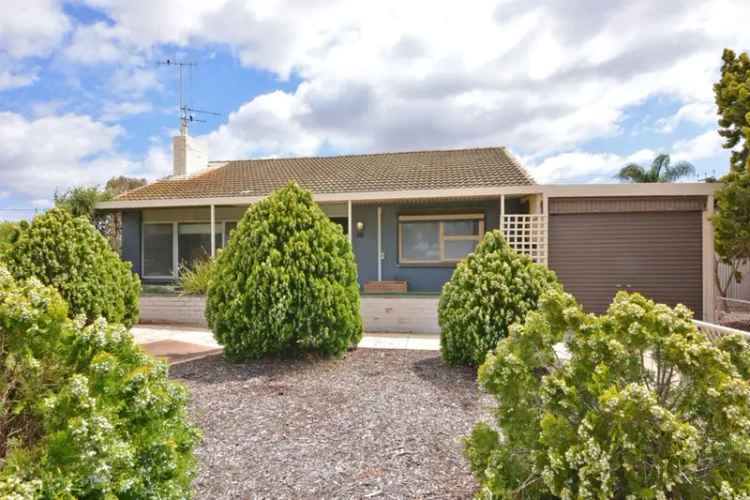 Family home in central location