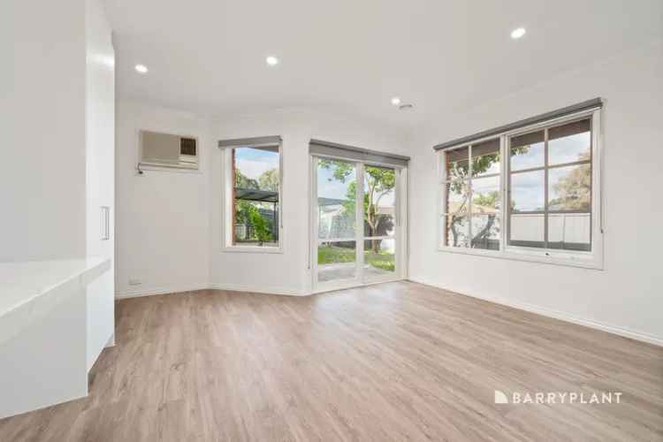 Stunning Updated Family Home Near Roxburgh Homestead Primary