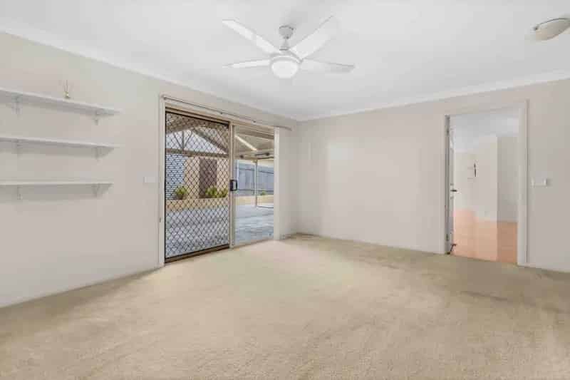 Spacious 4-Bedroom Family Home in Worrigee