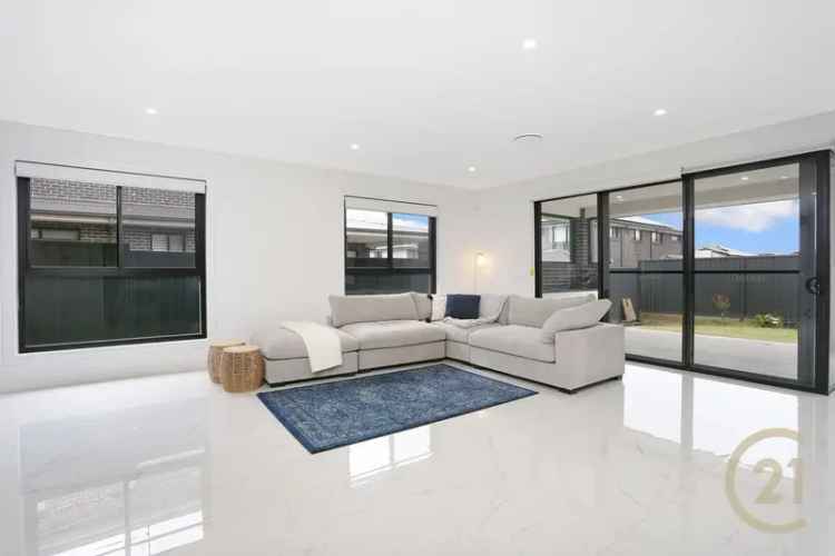 16 Jumper Street, Box Hill NSW 2765 - House For Lease