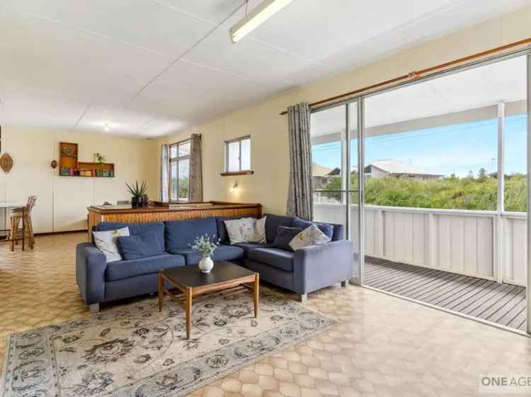 House For Sale in City of Mandurah, Western Australia