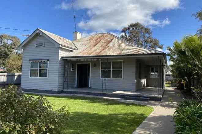 House For Rent in Warracknabeal, Victoria