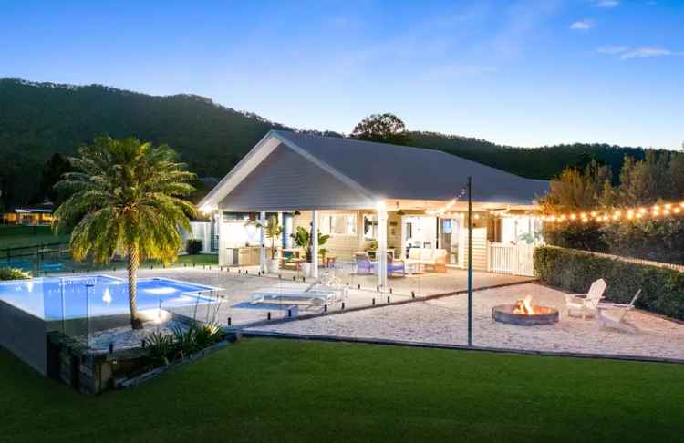 Buy acreage property in Gold Coast Hinterland with luxurious features