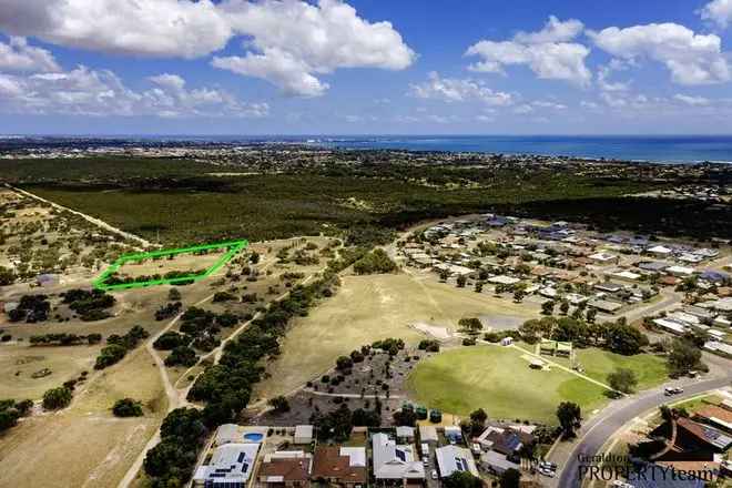 Land For Sale in Geraldton, Western Australia