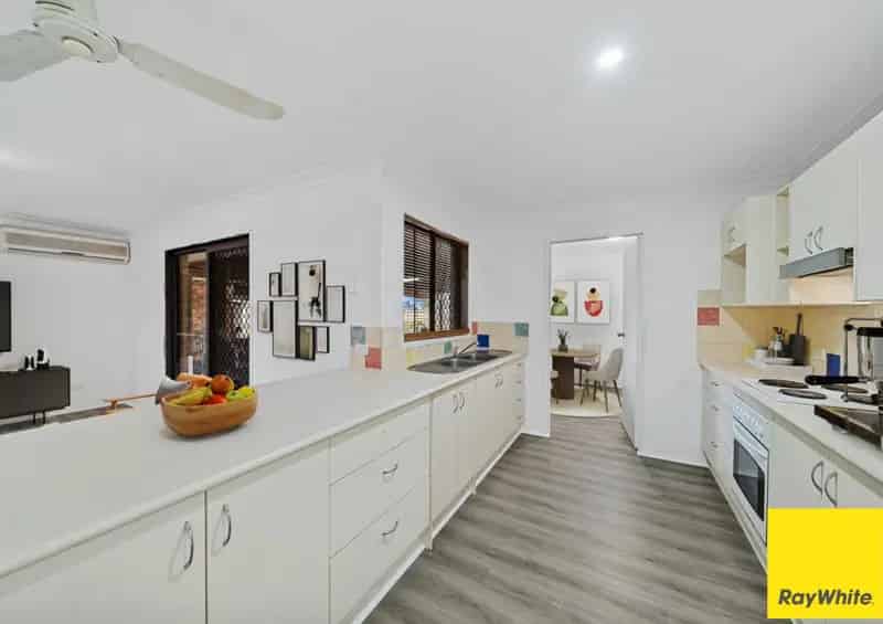 REAR OPPORTUNITY AT A GREAT LOCATION