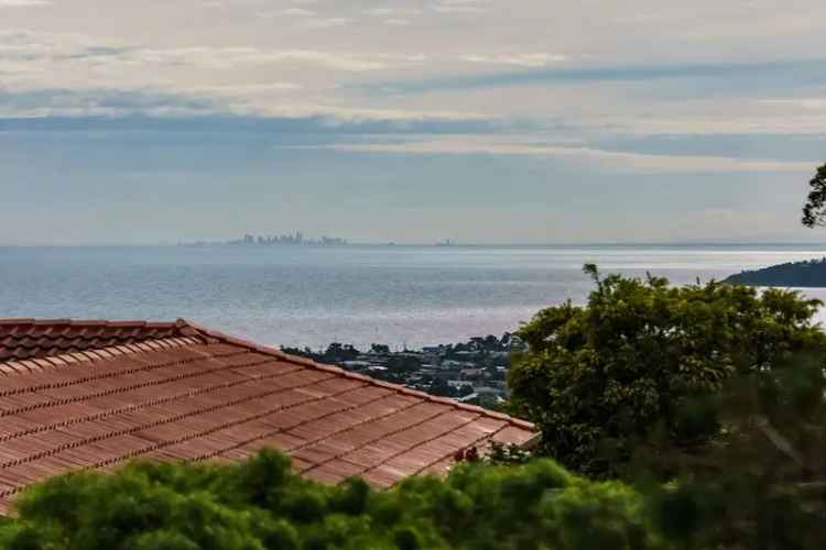 Treetop Serenity Meets Bay View Elegance