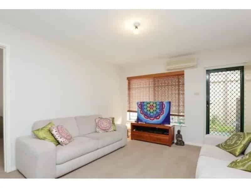 One Bedroom Apartment In Prime Location
