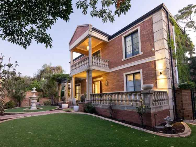 House For Sale in City of Melville, Western Australia