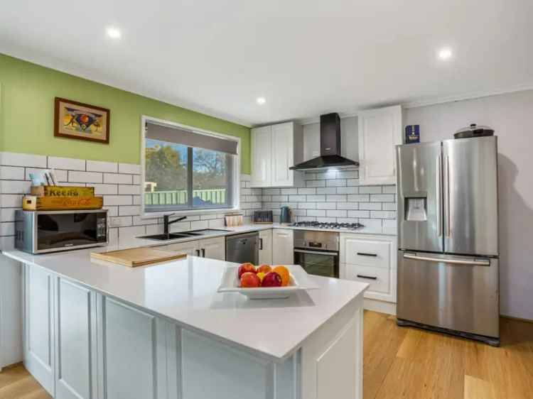 Stylish Updated Home in Prime Kangaroo Flat Location