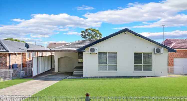 Modern Brick Home Near Station & School