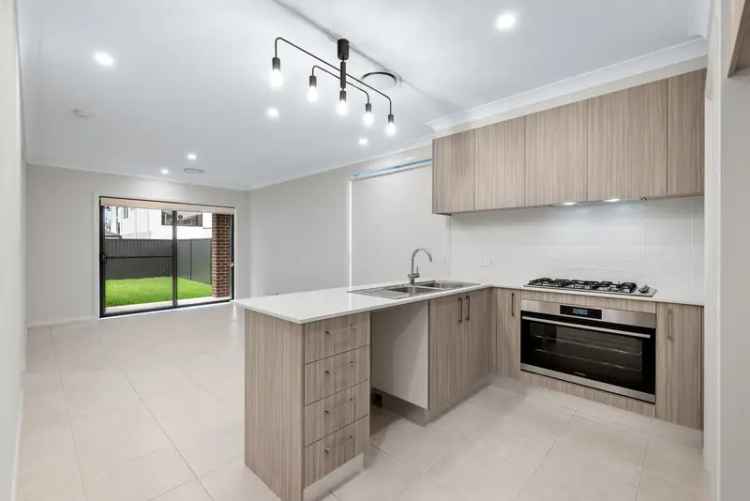 Stunning New Home in the Heart of Austral!